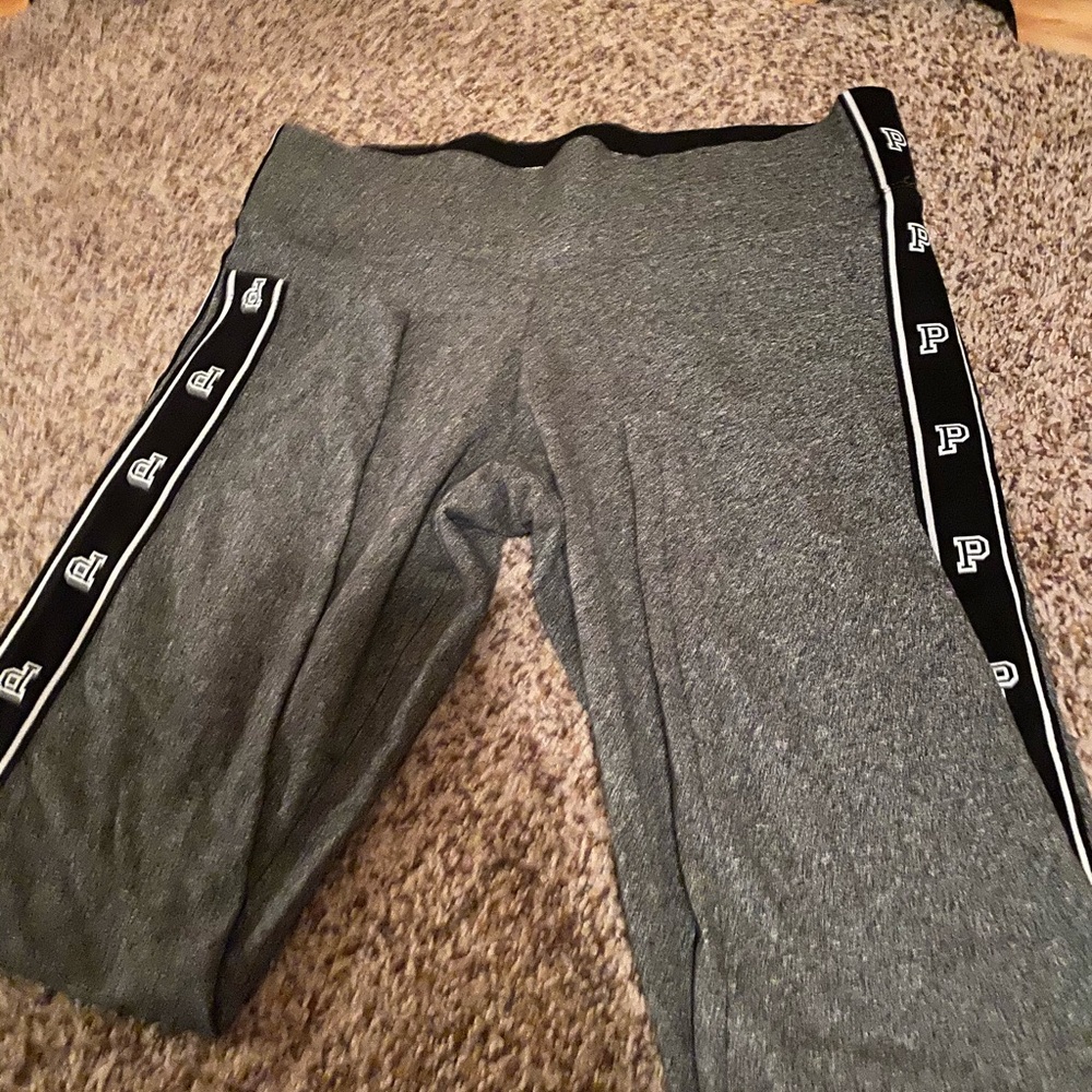 VS Pink ankle length yoga